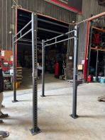 SQUAT RACK