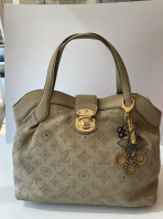 Preloved Good Condition LV Cirrus PM Hobo Bag with signs of usage SBO26015-03