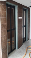 Bifold door with mirror at JB
