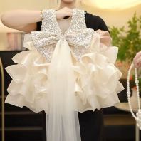 Ůͯ�����������ɫ