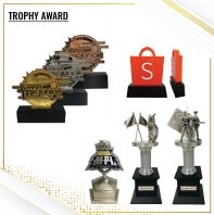 CUSTOM MADE TROPHY AWARD CUSTOM MADE TROPHY AWARD