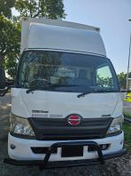HINO WU720R-HKMQL3 BOX 5000KG (2015)
