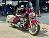 Harley-Davidson Electra Glide Highway King with Serial Number 526/750