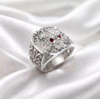 Engraved Men��s Silver Ring