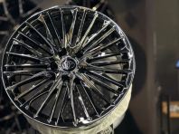 Versus black chrome 18x8.5jj et38 pcd 5x114