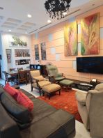 Renovated 2.5 Storey Corner Terrace! Opera Estate