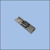 UNDERCUT NEEDLE PLATE WITH EXTRA GUIDE (PF-21014-2 3/16")