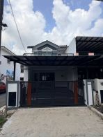 Double storey terrace endlot 18x65 for sale,