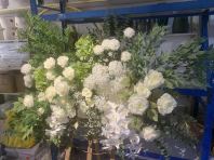 �̰�ɫϵ�� Green & White Floral Arrangement 