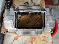 Toyota Hilux GUN125 Genuine Front Brake Caliper Set (47730-0K030 & 47750-0K030)