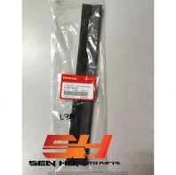 HONDA W/STRIP F/RH bonnet 74142-T5A-000 Genuine Part