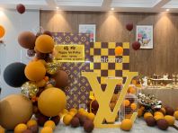 LV Classic Monogram Birthday  LV ���仨���������򱳾�