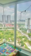 NEAR LRT FREEHOLD Desa Impiana Condominium Puchong Selangor FOR SALE