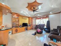 Spacious Semi-D House in Mature Residential Area