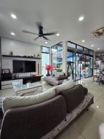 Fully Renovated Premium Cluster Home in Setia Eco Cascadia
