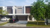 Spacious Semi-Detached Home in Prestigious East Ledang Gated Township