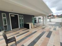 Jalan Suria, Taman Suria ˫������󷿽�ͷ��λ���ۣ���ɽ Johor Bahru