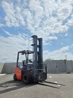 NEW HELI Lithium Battery Forklift