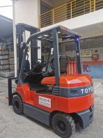 Toyota Battery Forklift 7FB25